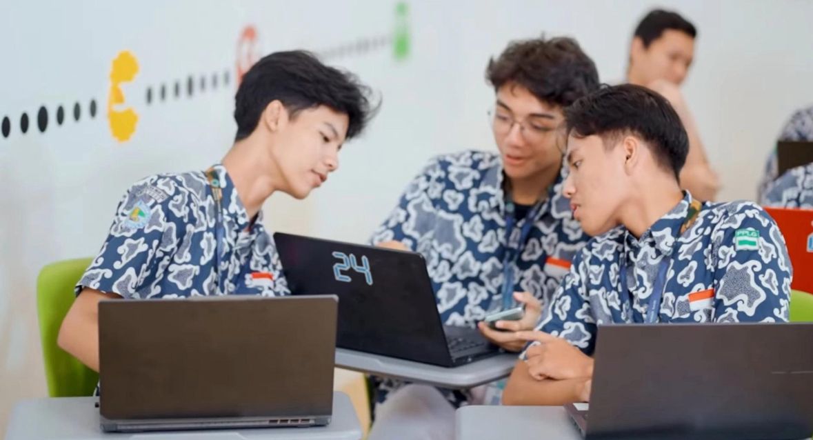 Senior High School - SMK 3